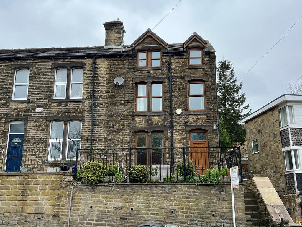 Meltham Road Huddersfield Hd4 3 Bed Semi Detached House For Sale £