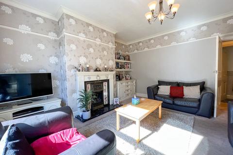 3 bedroom end of terrace house for sale, Thirstin Road, Holmfirth HD9