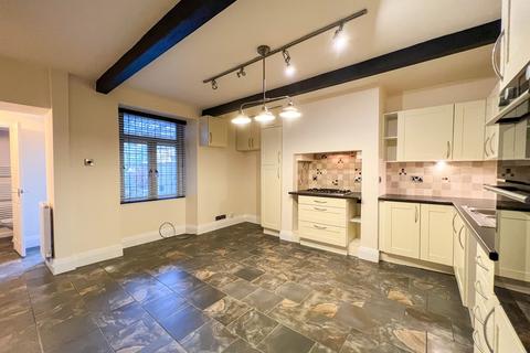 3 bedroom end of terrace house for sale, Church Street, Holmfirth HD9