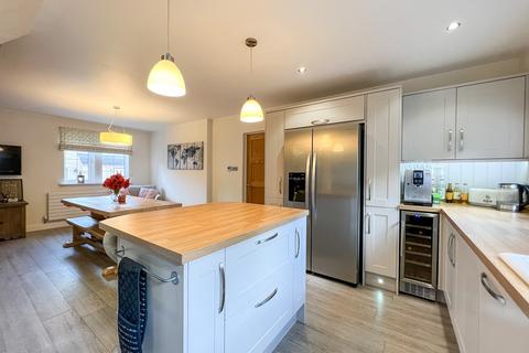 4 bedroom townhouse for sale, Holmebank Mews, Holmfirth HD9