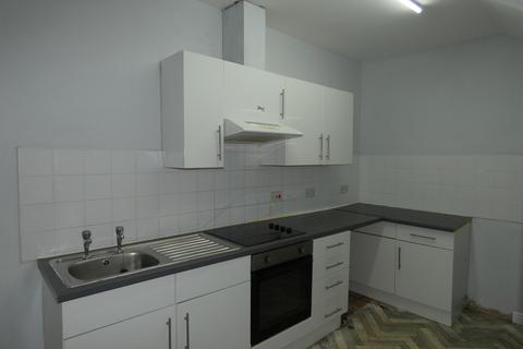 2 bedroom property to rent, Grasmere Road Flat 1