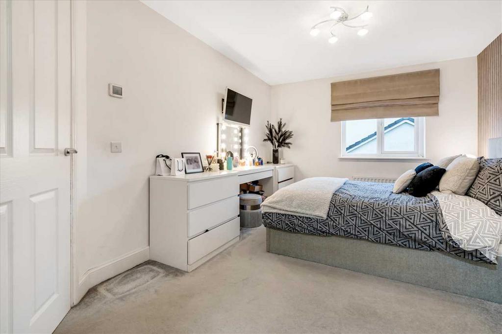 Bedroom One (4)