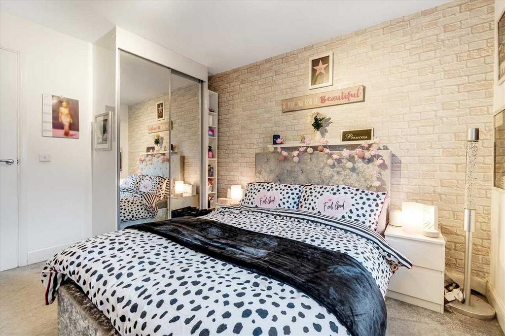 Bedroom Two (2)