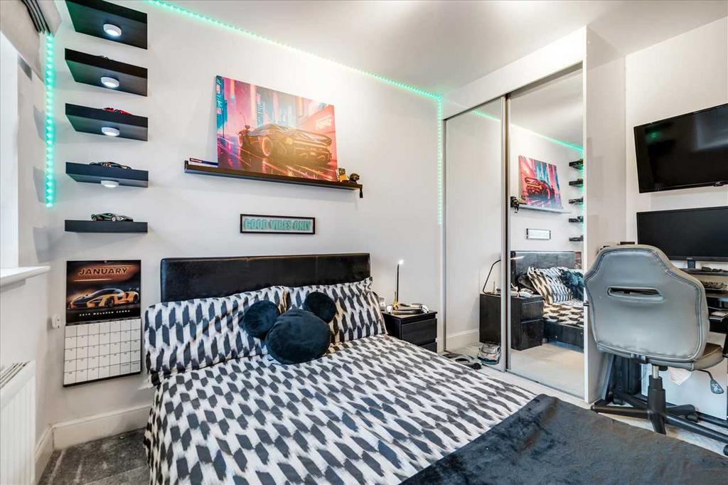 Bedroom Three (2)