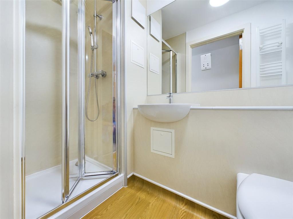 Bathroom Room-To-Rent