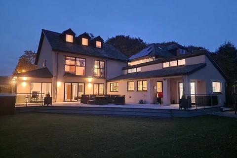 5 bedroom detached house for sale - Rochdale OL11