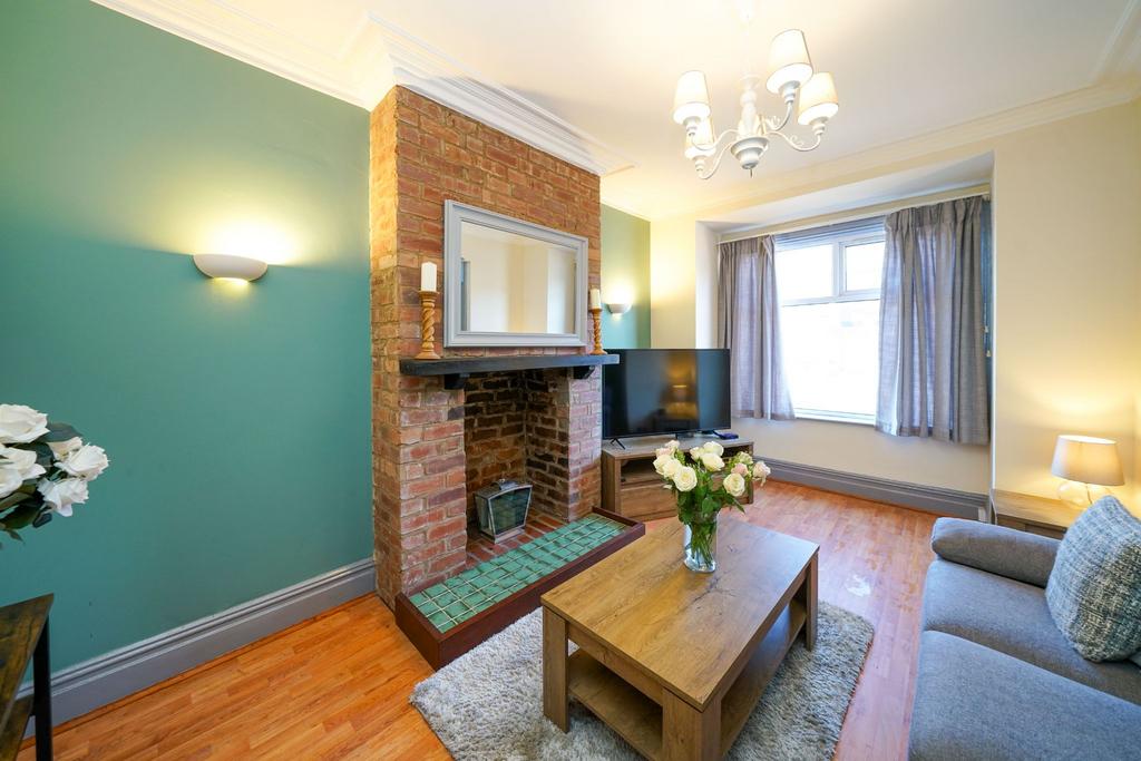 Tonge Moor Road, Bolton, BL2 3 bed terraced house for sale £140,000