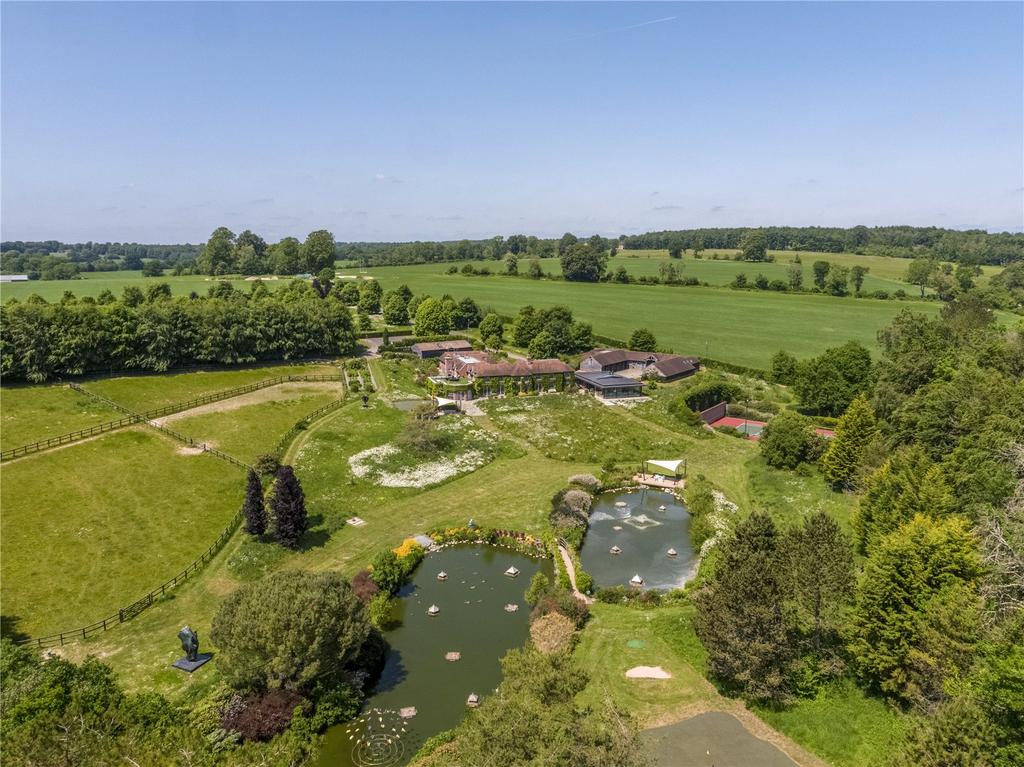 Lower Preshaw Lane, Upham, Southampton, Hampshire, SO32 6 bed detached