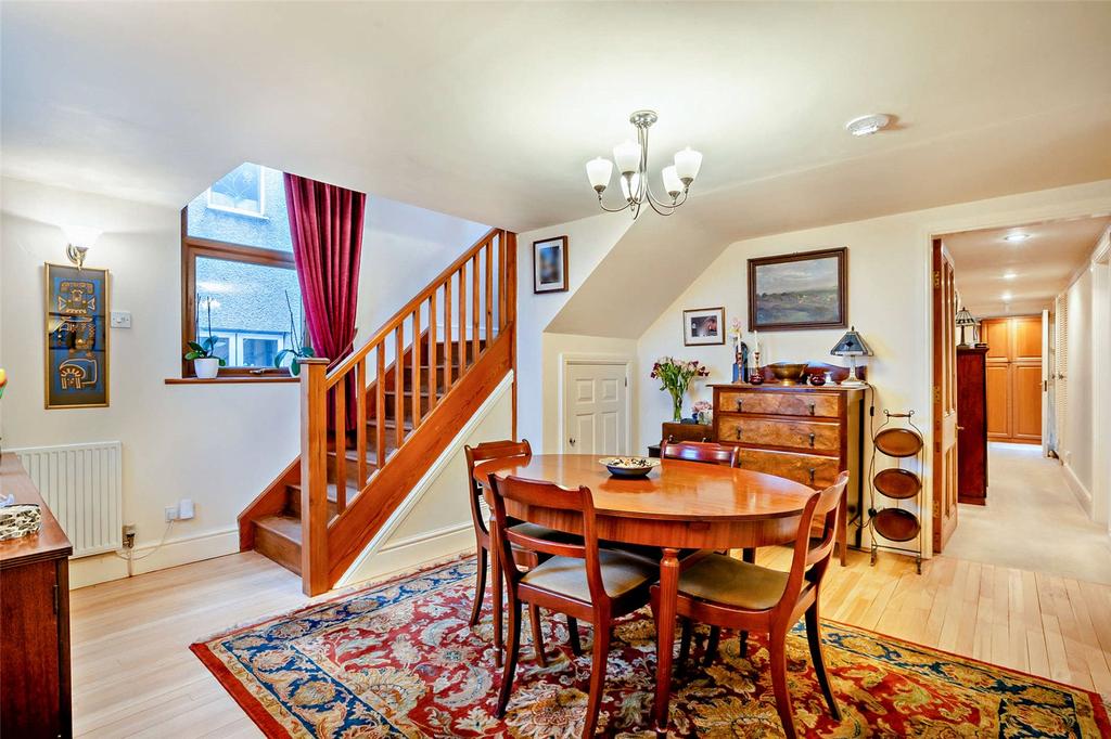 Holywell, Flintshire 2 bed detached house for sale £275,000