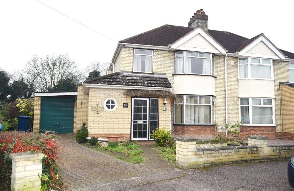 3 Bedroom Semi Detached House with Large Garden P