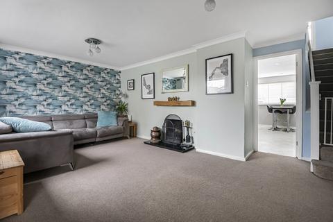 1 Beverley Close, Chalgrove, Oxford, OX44 7RY