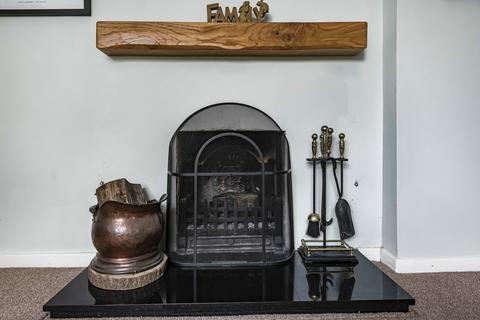 1 Beverley Close, Chalgrove, Oxford, OX44 7RY