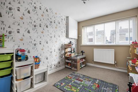 1 Beverley Close, Chalgrove, Oxford, OX44 7RY