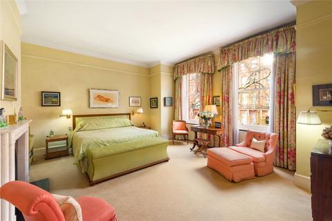 3 bedroom apartment for sale, Kensington Court Mansions, Kensington Court, London, W8