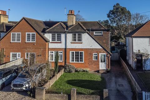 3 bedroom end of terrace house for sale, Telegraph Lane, Claygate, KT10