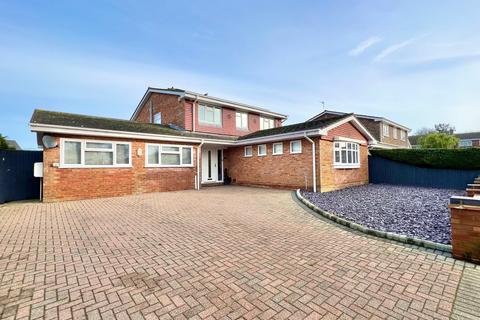5 bedroom detached house for sale, Peacehaven BN10