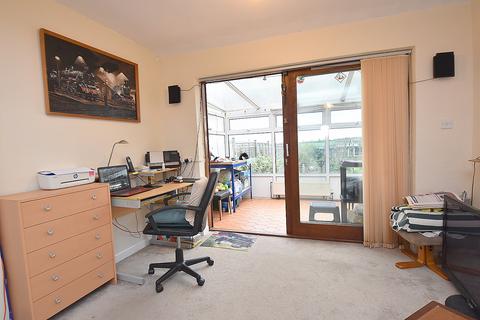 12 Overcombe, Templecombe, BA8 0LD