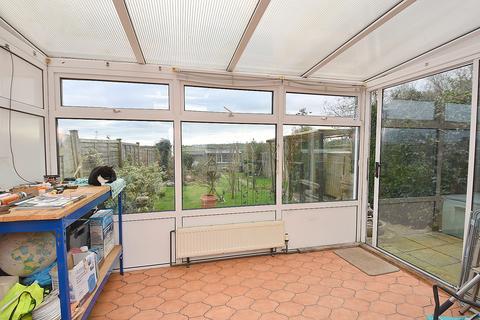 12 Overcombe, Templecombe, BA8 0LD