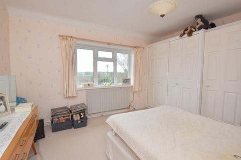 12 Overcombe, Templecombe, BA8 0LD