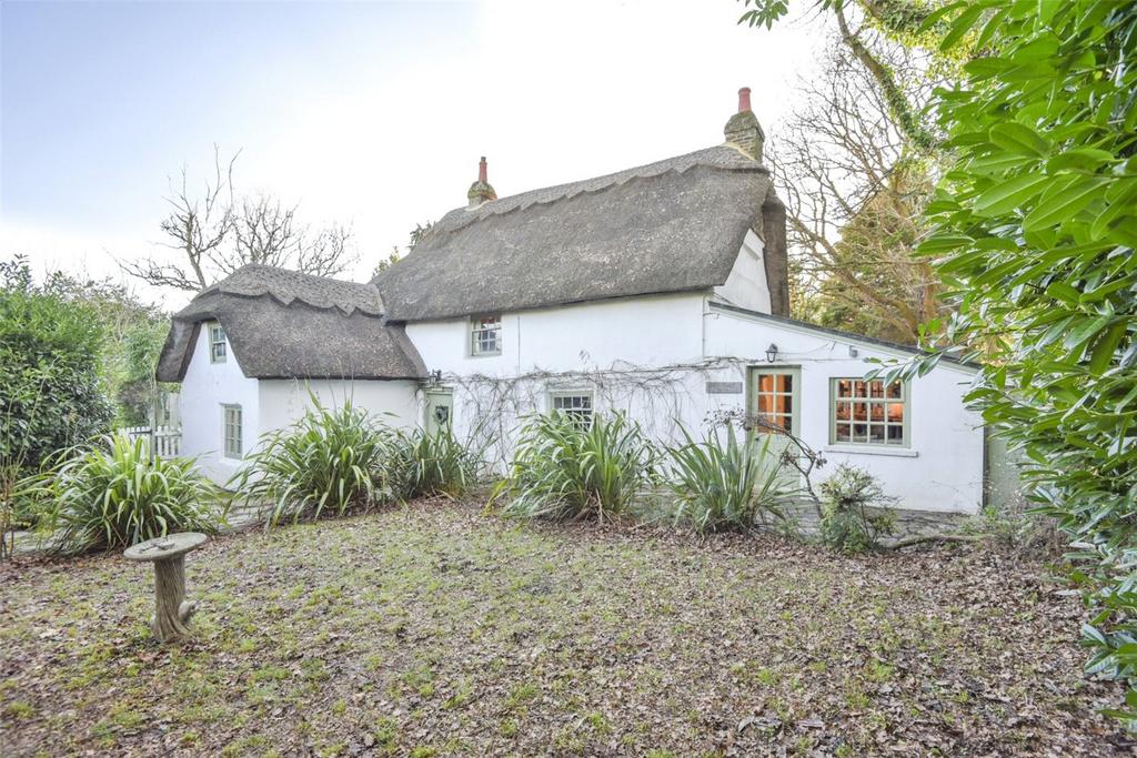 Wimborne Road, East End Corfe Mullen, Wimborne, Dorset, BH21 4 bed