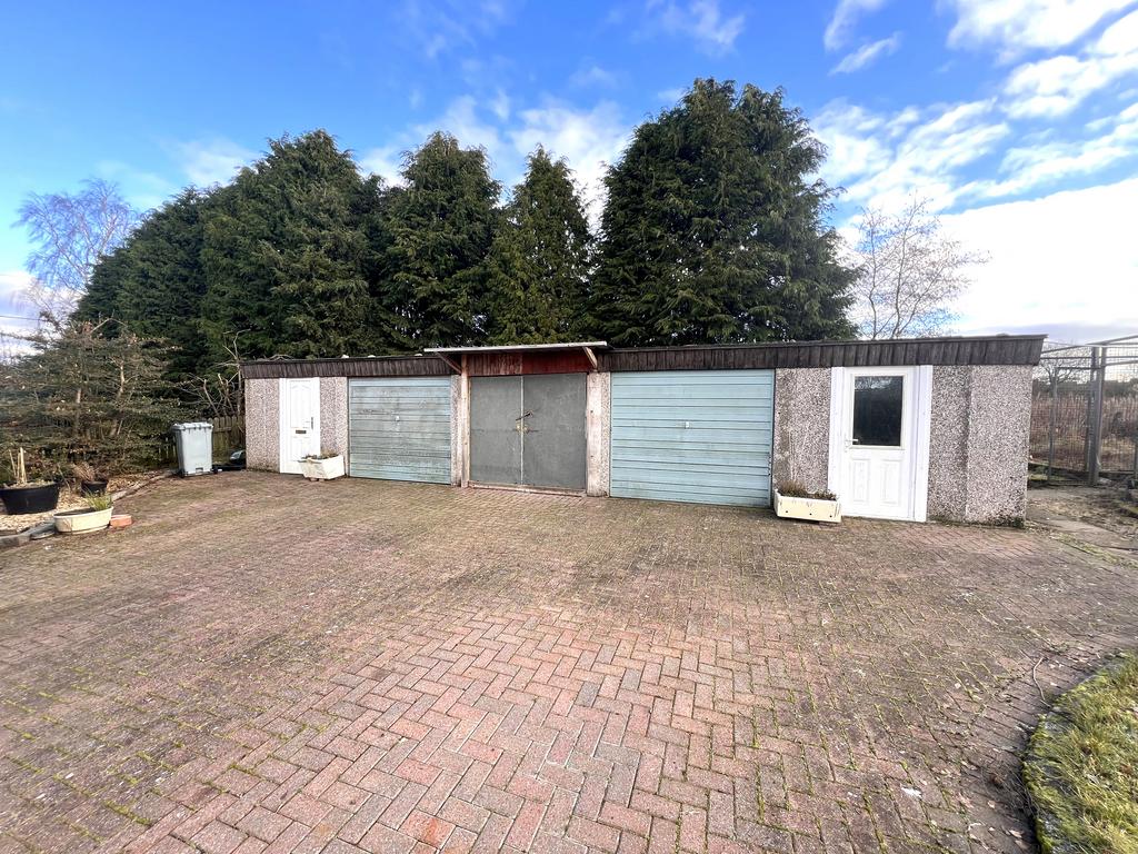 Netherburn ML9 2 bed detached bungalow for sale £99,000