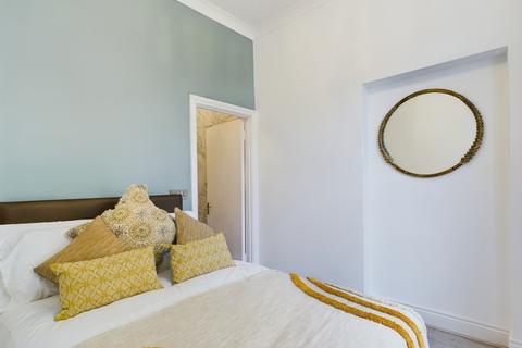 1 bedroom apartment for sale, School House Oxford Passage, Bennington Street, Cheltenham, Gloucestershire, GL50