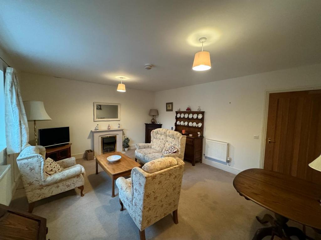 Lodge Stables, Burley Road, Oakham 2 bed apartment for sale £199,950