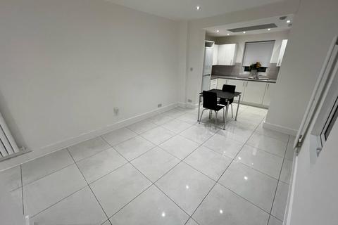 2 bedroom flat to rent, Vaughan Road, Camberwell, SE5