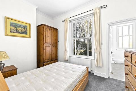 1 bedroom apartment for sale, Sheen Road, Richmond, TW9