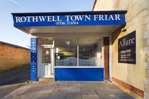 Retail property (high street) to rent, High Street, Rothwell, Northants, NN14