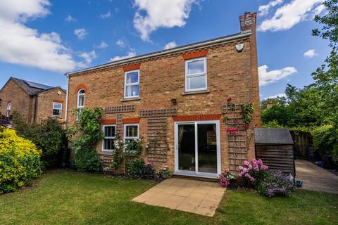 4 bedroom detached house for sale, Curringtons Close, Cottenham, CB24