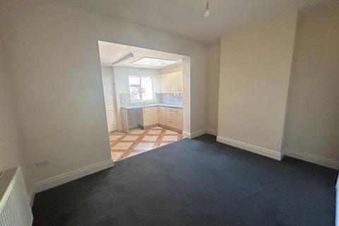 2 bedroom terraced house to rent, Billinge Road, Ashton-in-Makerfield, Wigan, WN4 9JE