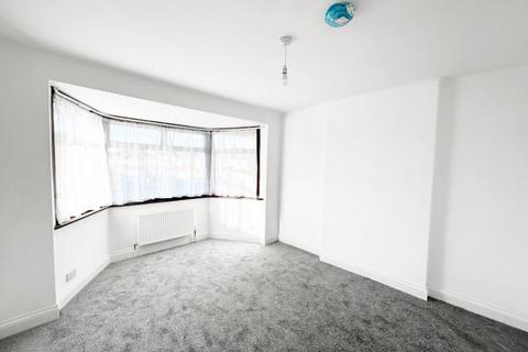 2 bedroom maisonette to rent, Everton Drive, Stanmore