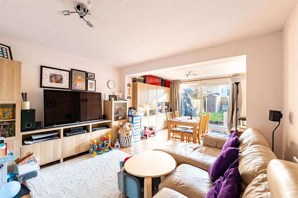 Barnfield Way, Hurst Green, Oxted, Surrey, RH8 3 bed terraced house for sale £395,000