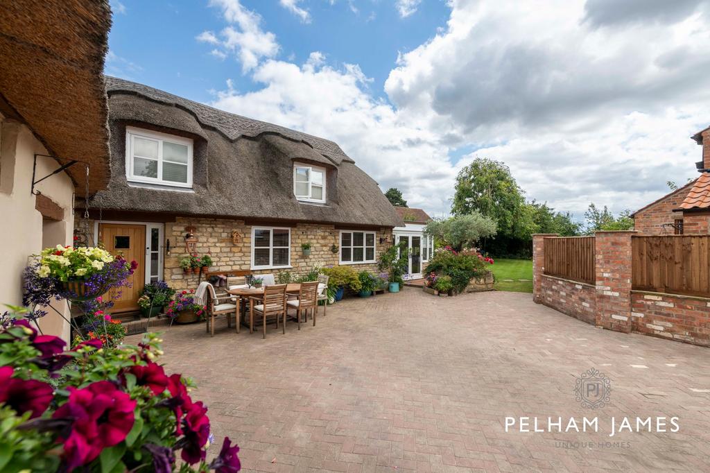 Driveway, The Cottage, Thurlby