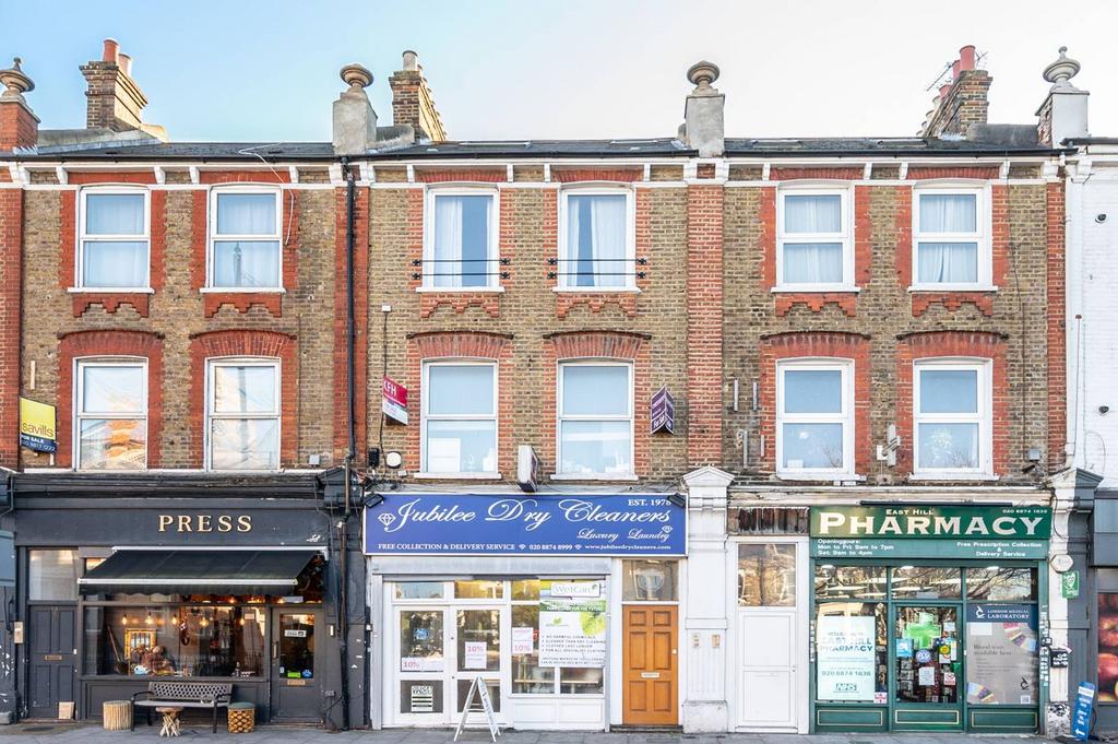East Hill, Wandsworth, London, SW18 2 bed flat for sale £375,000