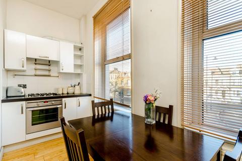 2 bedroom flat for sale, East Hill, Wandsworth, London, SW18