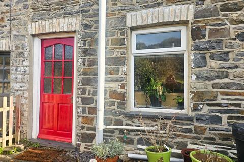 5 Pantydderwen, Llandre, Bow Street, SY24 5BT
