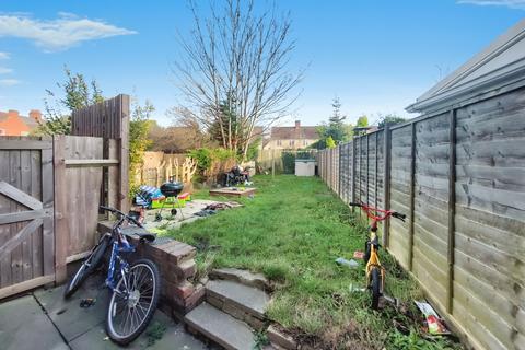13 Aston Road, Nuneaton, CV11 5EL