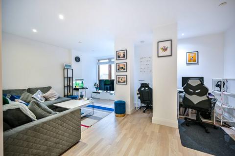 2 bedroom flat for sale, Blagdon Road, New Malden, KT3