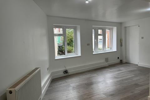 1 bedroom flat for sale - High Street, Thornton Heath CR7