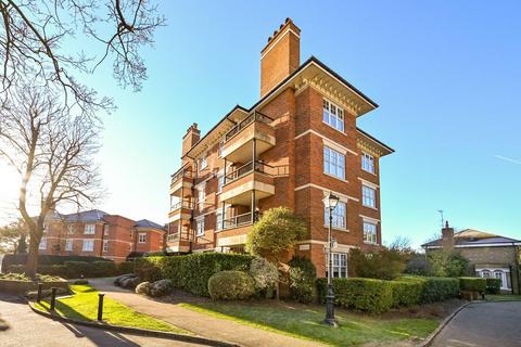 12 Chalmers Way, Twickenham, TW1 1QG