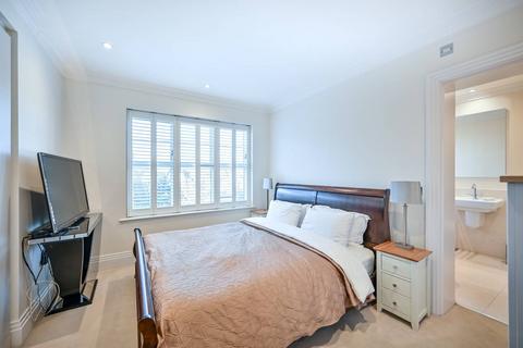12 Chalmers Way, Twickenham, TW1 1QG