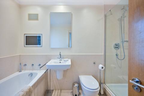 12 Chalmers Way, Twickenham, TW1 1QG