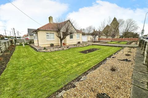 2 bedroom detached bungalow for sale, Towyn Road, Conwy, LL22 9ER