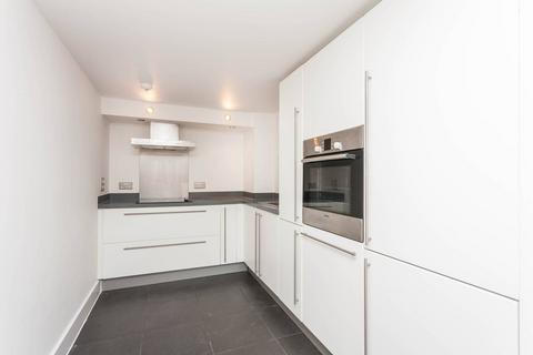 2 bedroom flat to rent - Building 22, Woolwich, London, SE18