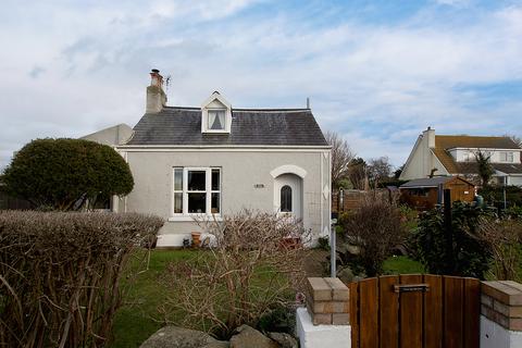 4 bedroom property for sale, Rue Jacques, St Sampson's, Guernsey, GY2