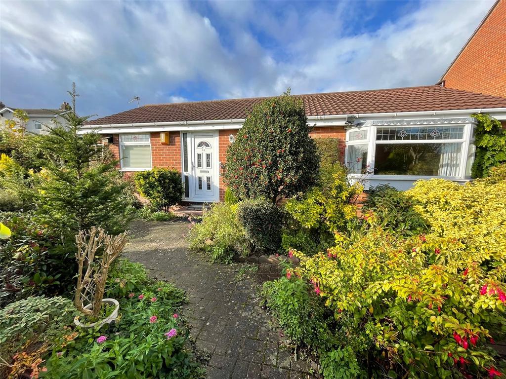 Woodmoor Rise, Crigglestone, Wakefield, West Yorkshire, WF4 2 bed