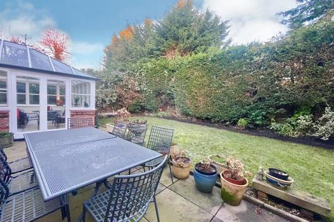 4 bedroom detached house for sale, Marchbank Drive, Cheadle