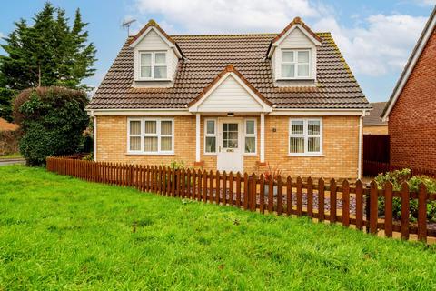 1 Bluebell Close, Watton, Thetford, IP25 6HG